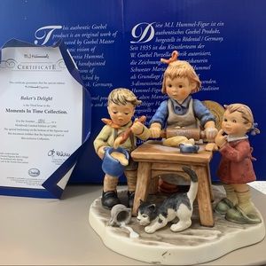 RARE M.J HUMMEL GOEBEL FIGURINE